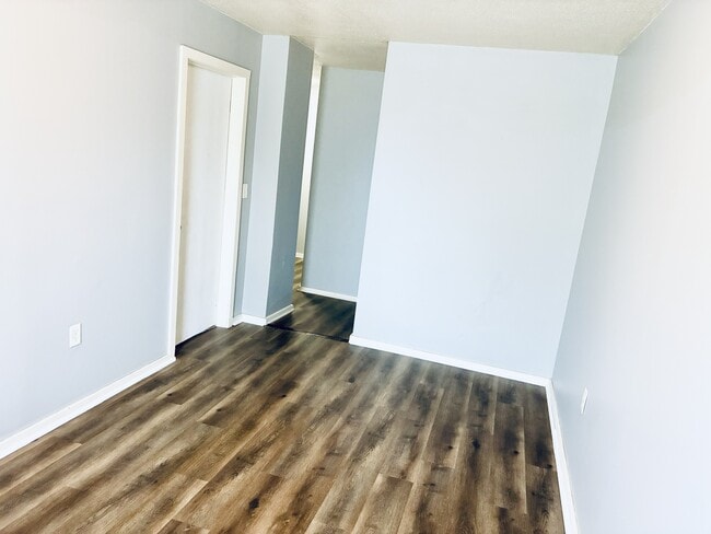 Building Photo - 1103 N 8th St