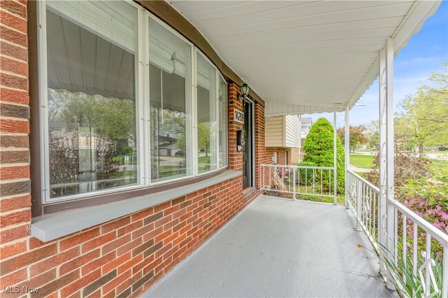 Building Photo - 14208 Sheldon Blvd