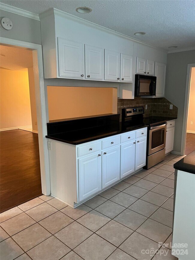Foto del edificio - 8436 Rittenhouse Cir