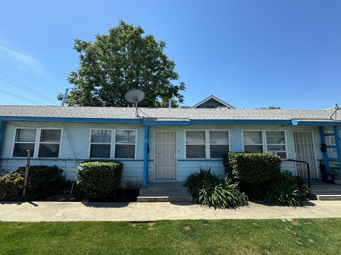 Primary Photo - 2226 G St