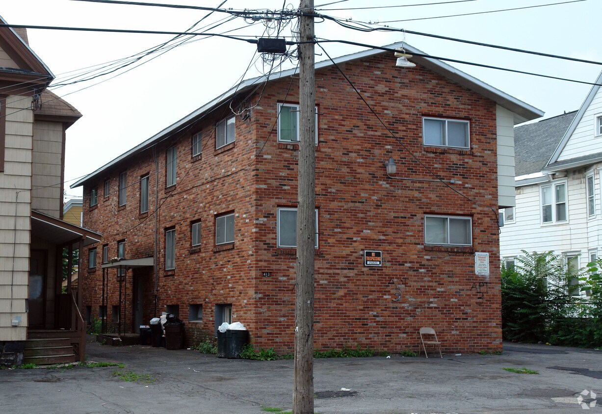 Building Photo - 413 Wilkinson St