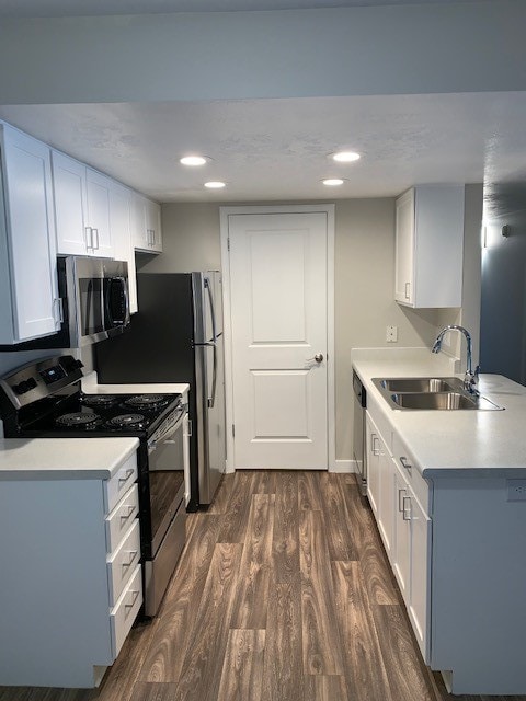 Building Photo - Creekview