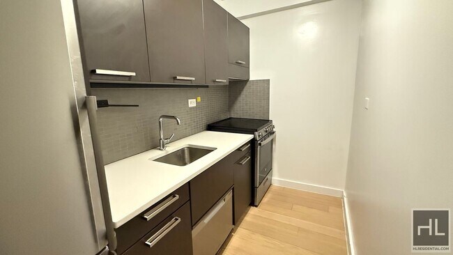 Building Photo - East 39th Street
