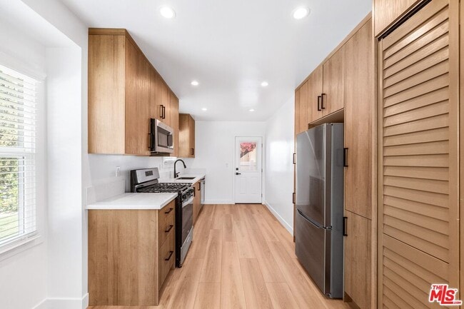 Foto del edificio - 1258 Mariposa St