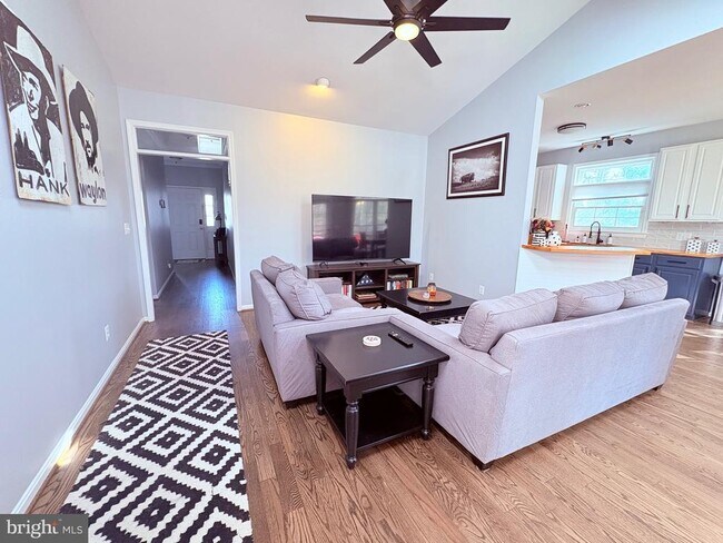 Foto del edificio - 3910 Lynnhaven Ln