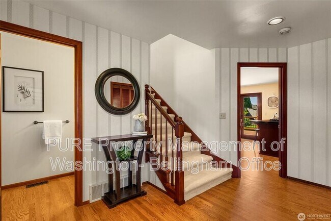 Foto del edificio - 5830 107th Pl SW