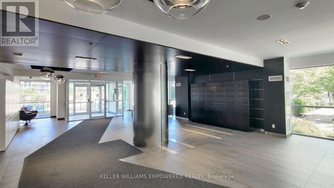 Photo du bâtiment - 100 Western Battery Rd