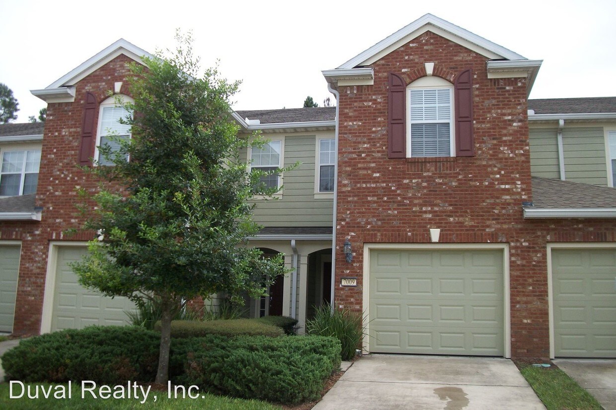 Primary Photo - 7009 Roundleaf Dr