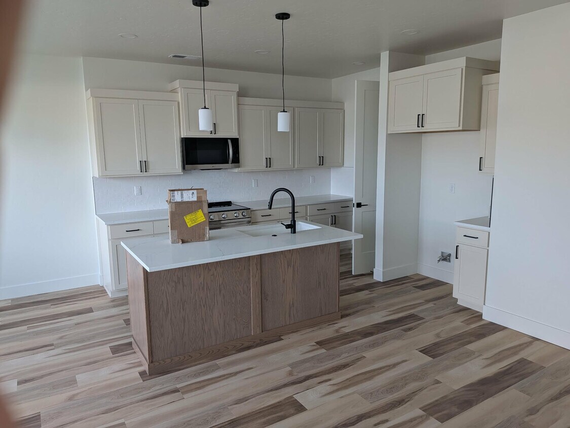 Foto del edificio - 4601 Highgarden Wy