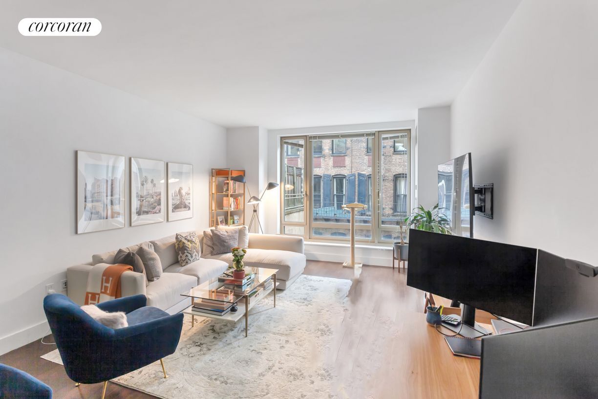 Foto principal - 37 W 21st St