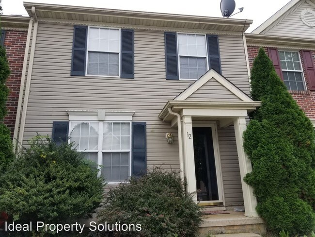 Building Photo - 3 br, 1.5 bath House - 12 Hickory Lane