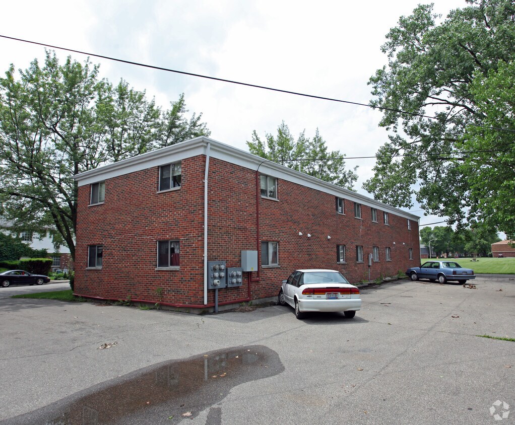 Building Photo - 863-869 Continental Ct