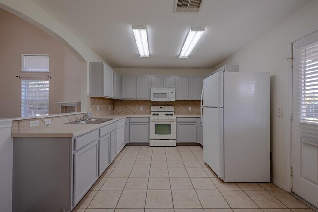 Foto del edificio - 2202 Piedmont Ct