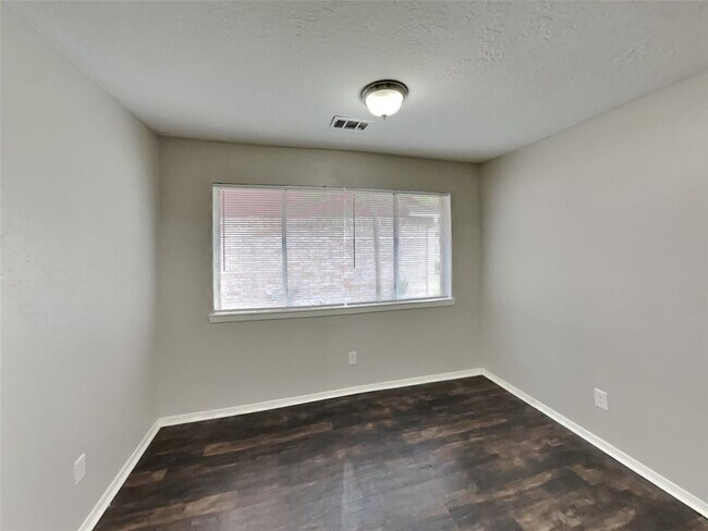Foto del edificio - 16738 Sky Blue Ln