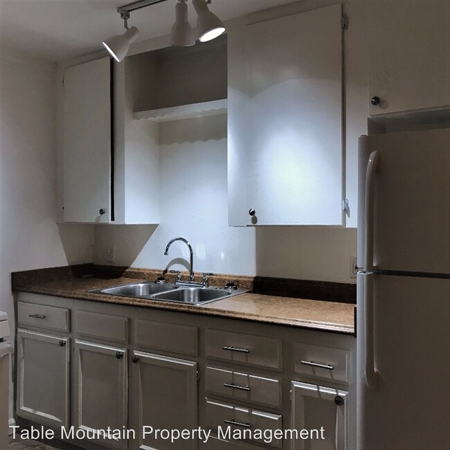 Foto del edificio - 54 Cherry Ln