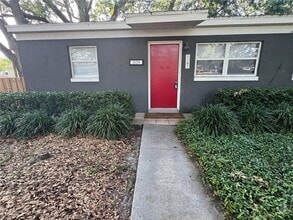 Building Photo - 509 Varsity St