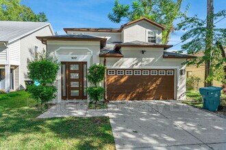 Building Photo - 1517 Woodward St