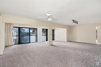 Building Photo - 537 Lake Louise Cir