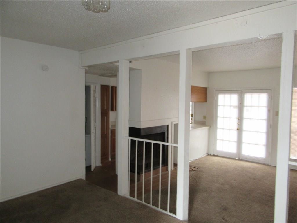 Primary Photo - 7522 Holly Hill Dr