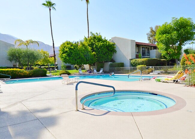 Foto del edificio - **Live the Palm Springs Lifestyle | 1-Bedroom Condo at Casa Verde**