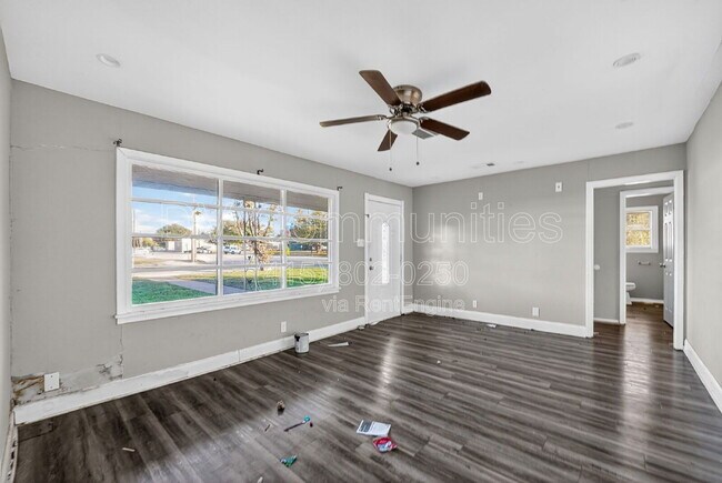 Foto del edificio - 3901 Dakota Trail