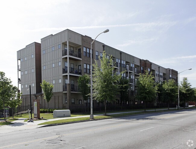 Building Photo - Phase I