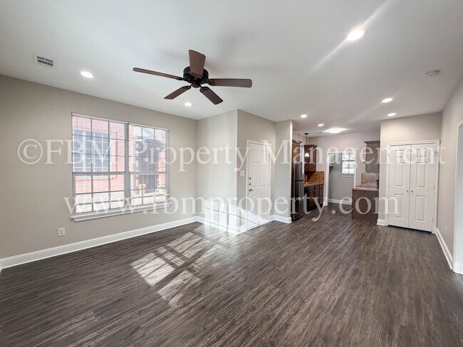 Foto del edificio - Hidden Creek Apartments, Unit C - 2 Bedroo...