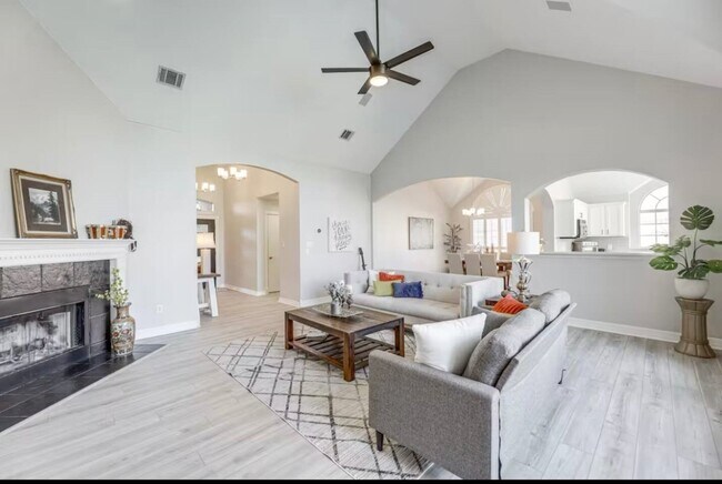 Building Photo - 602 Vogue Cove