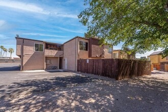 Building Photo - 1501 Living Desert Dr