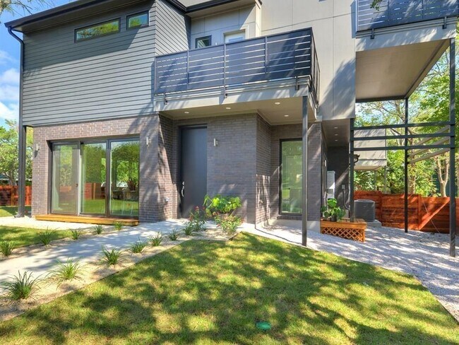 Foto del edificio - 804 Terrell Hill Dr