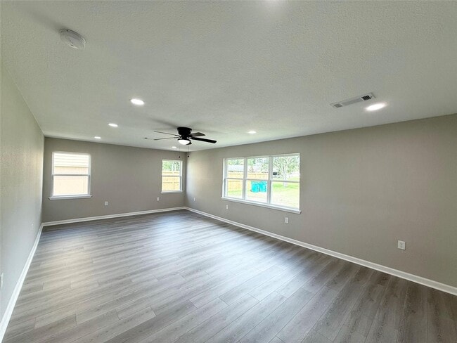 Foto del edificio - 2626 Woodland St