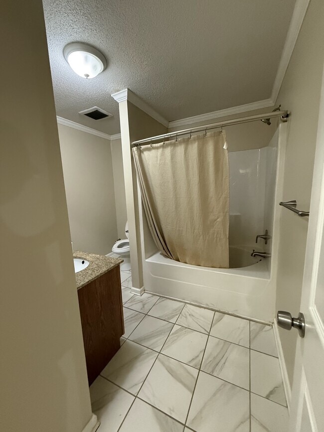 Building Photo - 2366 N Walston Bridge Rd