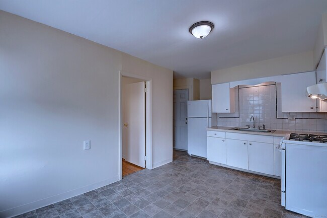 Foto del edificio - 298 Hillside Ave