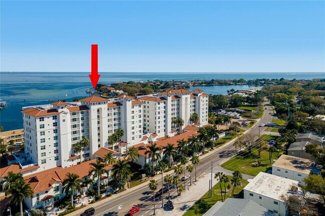 Foto del edificio - 1325 Snell Isle Blvd NE