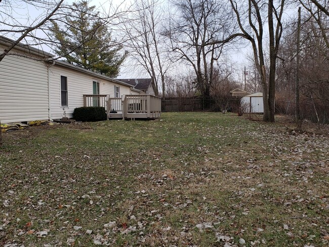 Foto del edificio - Spacious 4-bedroom, 2 bath, 2 car garage w...