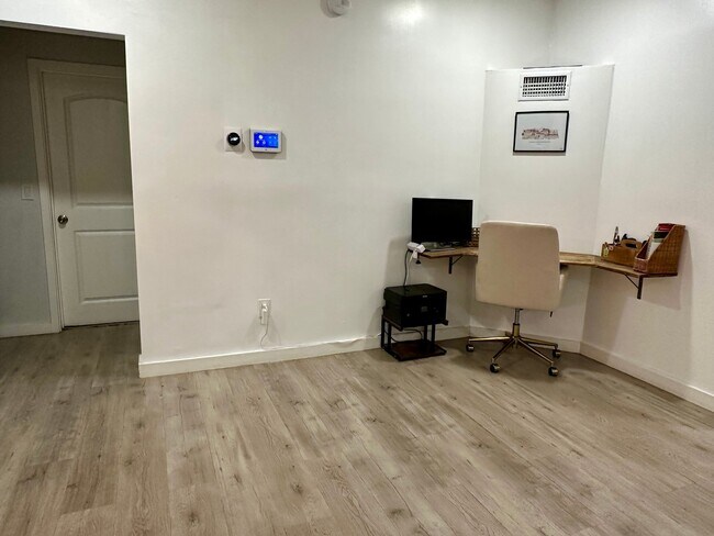 Foto del edificio - 2707 Cridge St
