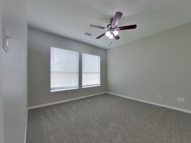 Building Photo - 21147 Sprouse Cir