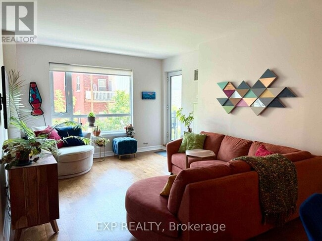 Building Photo - 200 Besserer St