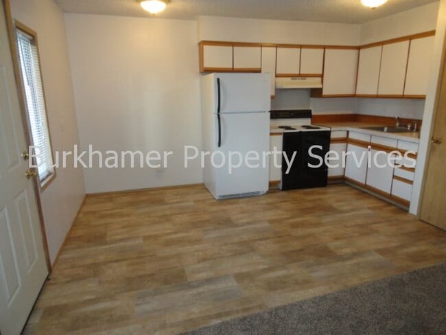 Building Photo - 408 N 14th St