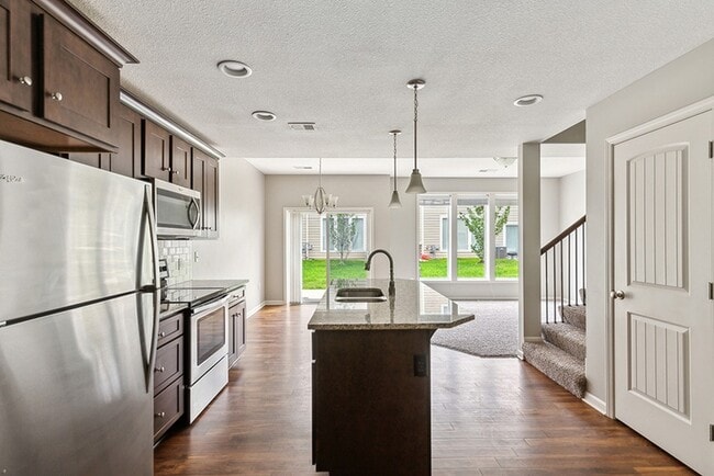 Bright and open kitchen - Chapel Ridge Townhomes