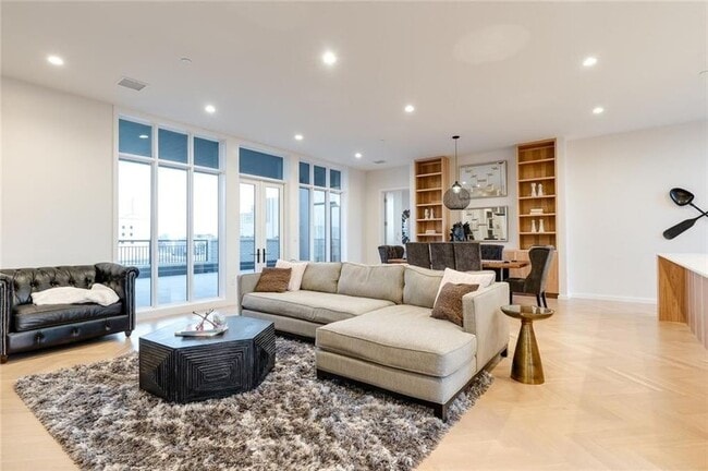 Building Photo - Fully Furnished-Posh Urban Penthouse in Midtown OKC- 1600 Sq. Ft. Rooftop Terrace with 360 degree...