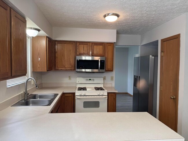 Building Photo - 6064 Innovation Dr