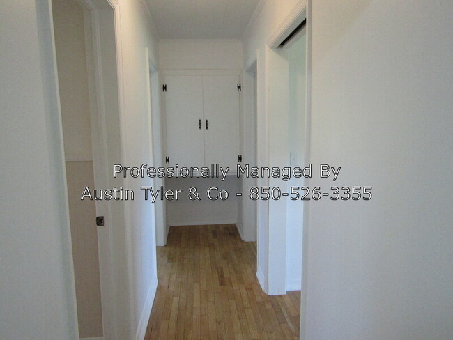 Foto del edificio - 1665 Sharon Rd