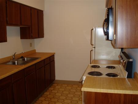 Kitchen - Greenridge Apartments