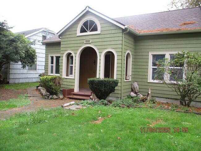 Foto del edificio - 2640 Queets Ave