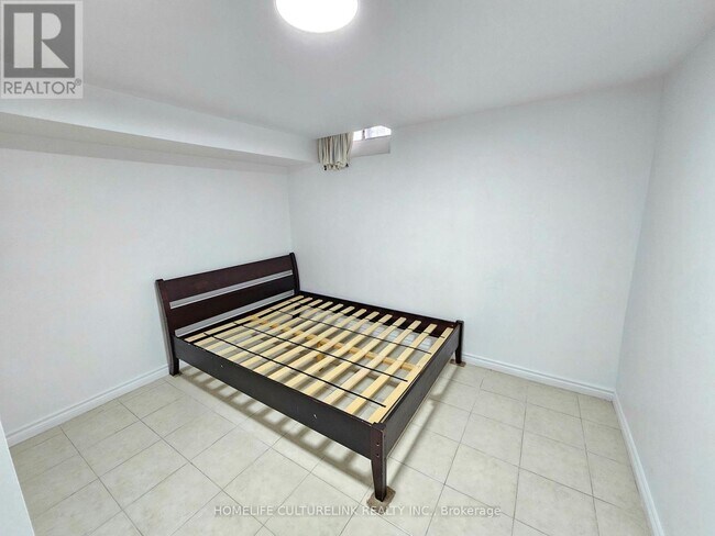 Photo du bâtiment - 39 Treetops Ct