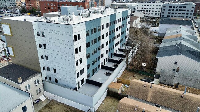 Foto del edificio - 187 Culver Ave