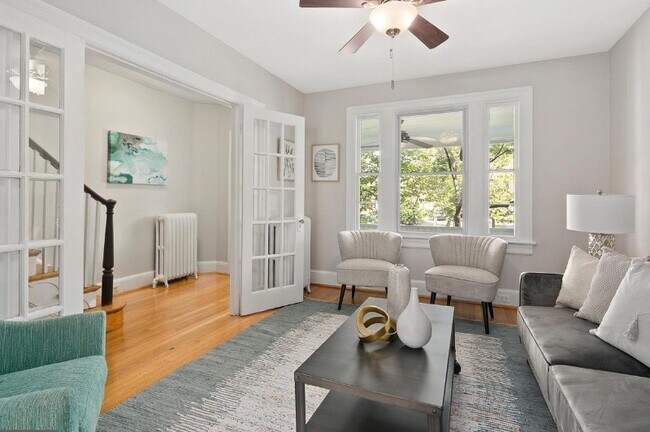 Foto del edificio - 1826 A St SE