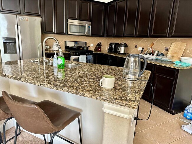 Foto del edificio - 4308 Trinity Woods St