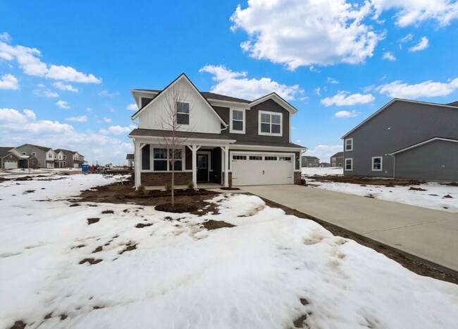 Building Photo - 2415 Fir Dr